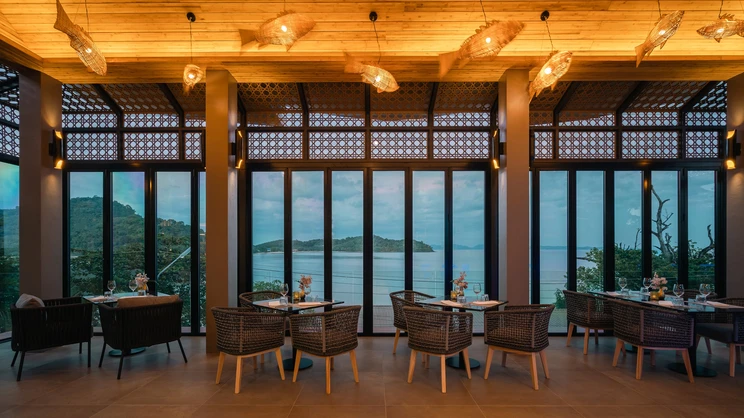 Sinae Phuket Luxury Hotel